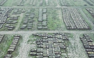 Кладбище российских танков в Сибири (17 фото)