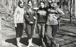 20 ностальгических фото о том, что носила советская молодежь (21 фото)